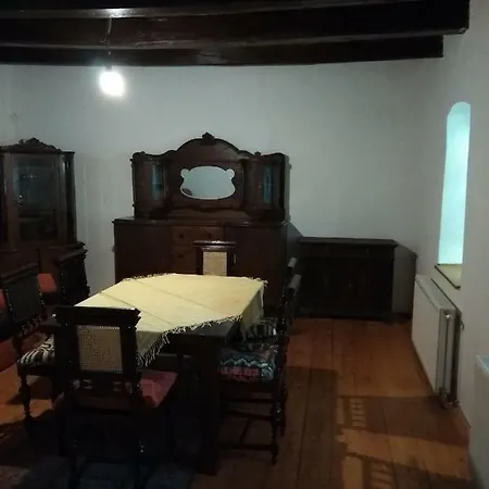Lugas Vendeghazak Nyaraló
