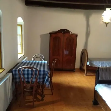 Lugas Vendeghazak Nyaraló *