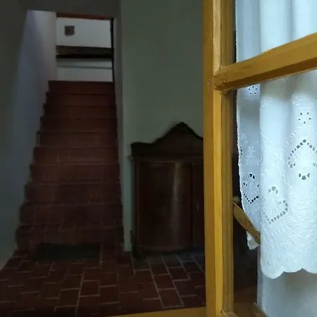 Nyaraló Lugas Vendeghazak